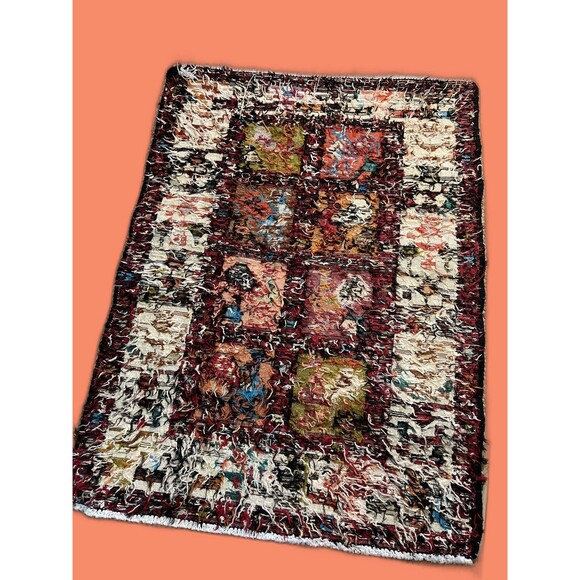 Silk Kilim-Sumak Geometric Area Rug Hand-Woven Tribal Carpet 38”x 27.5” - Picture 4 of 9